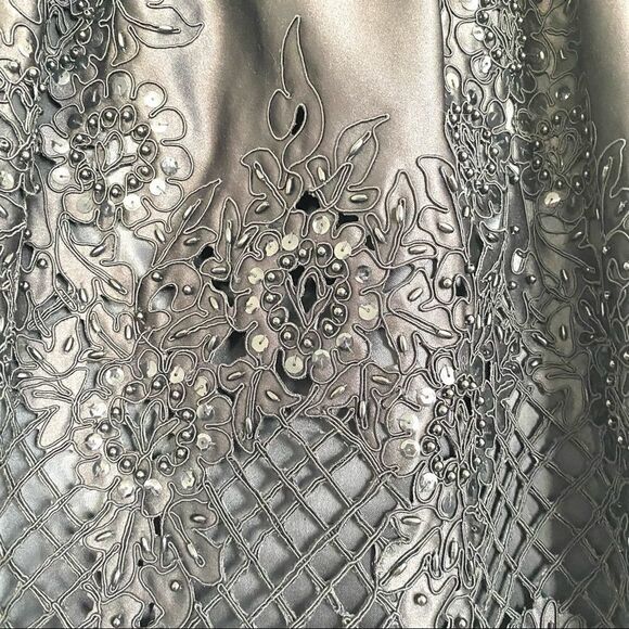 EDWARD ACHOUR FOLA MESH EMBROIDERED Tulip Midi skirt - Picture 2 of 9